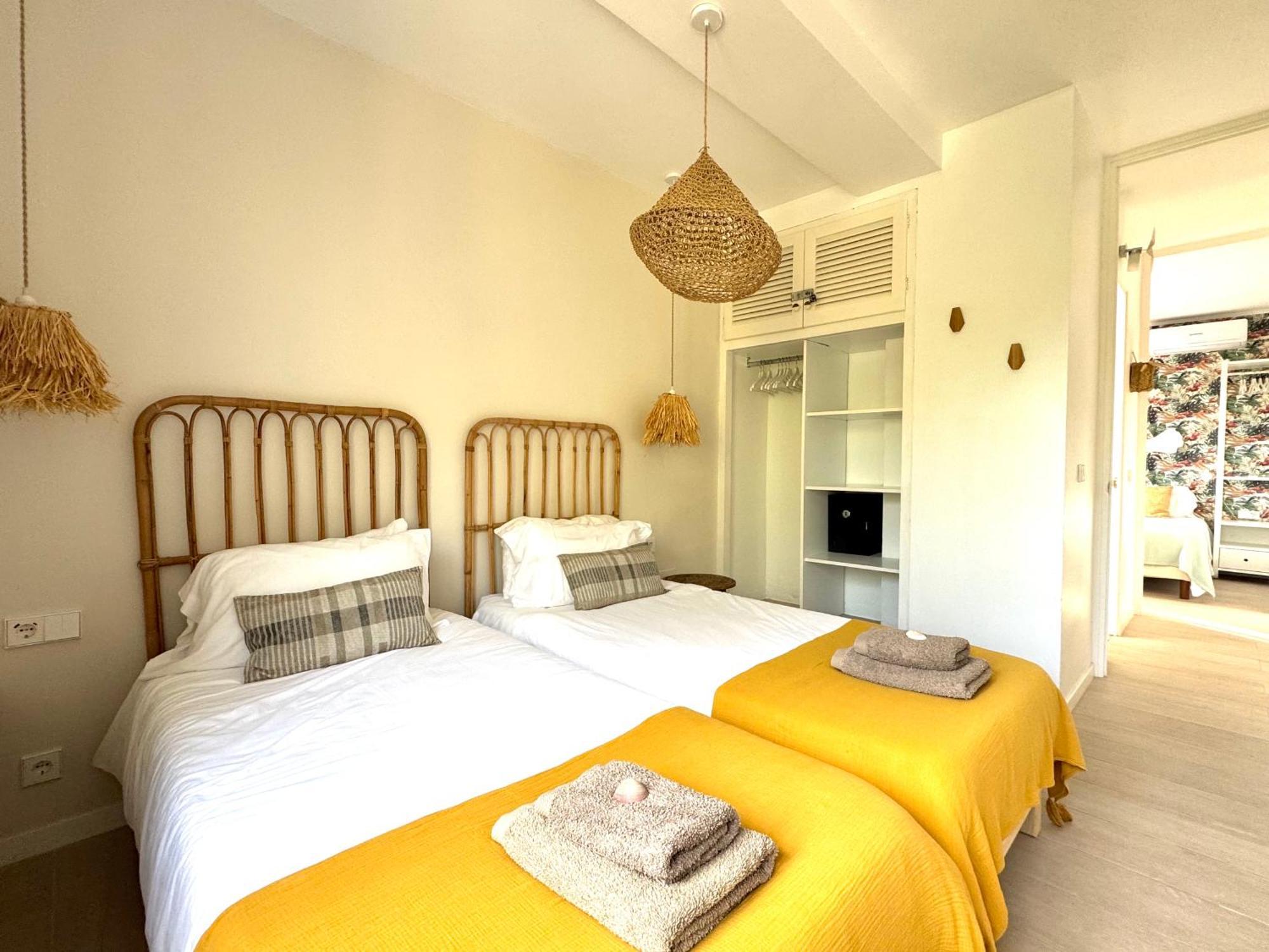 Appartement Nobe Es Pujols Proche Plage, Vue Mer Ngoại thất bức ảnh